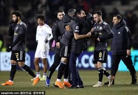 哈登里程悲快船不敌独行侠 无核雄鹿轻取奇才