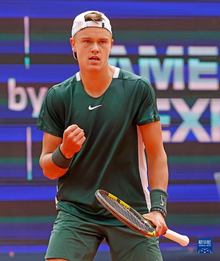 雅克松的形 雅克松的形